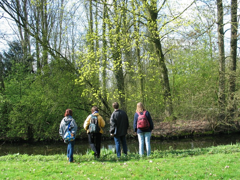 4personen voor esdoorn.jpg